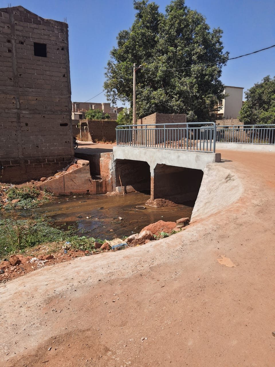 MOHA COM SARL - travaux BTP, voirie et ouvrages de drainage au Mali - ouvrage BTP: dalot/pont
