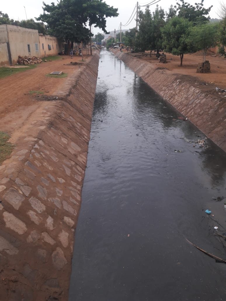 MOHA COM SARL - travaux BTP, voirie et ouvrages de drainage au Mali - canal/drainage et travaux BTP